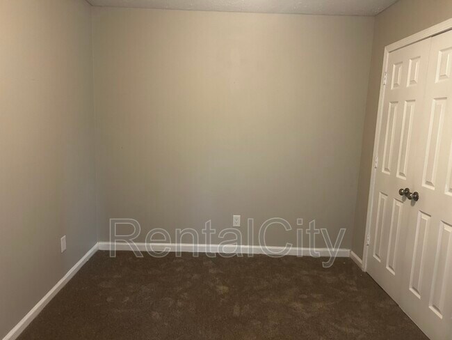 Foto del edificio - 8 Channing Loop