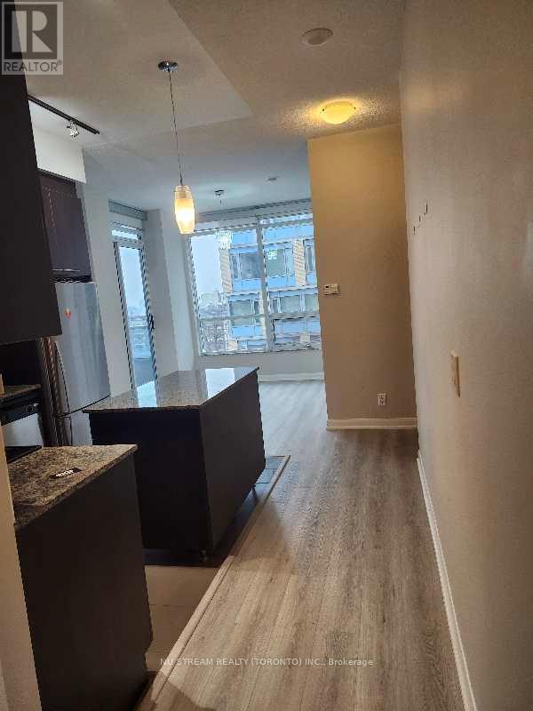 Building Photo - 500-500 Sherbourne St
