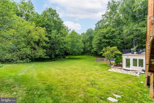 Building Photo - 8424 Holly Leaf Dr