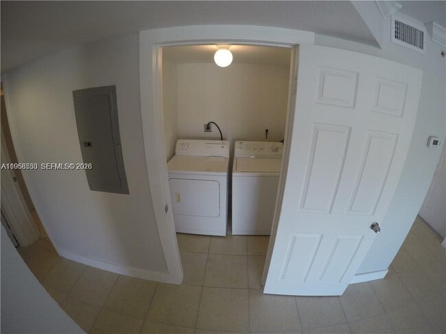 Foto del edificio - 21150 SW 87th Ave