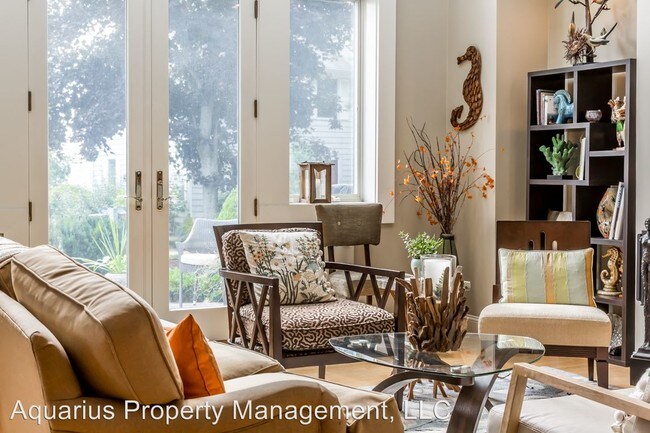 Foto del edificio - 3 br, 2.5 bath House - 65 B Randall Street