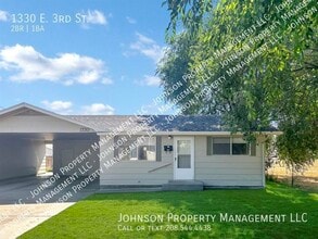 Building Photo - 1330 E 3rd St