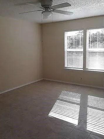 Building Photo - 426 Sailmaster St