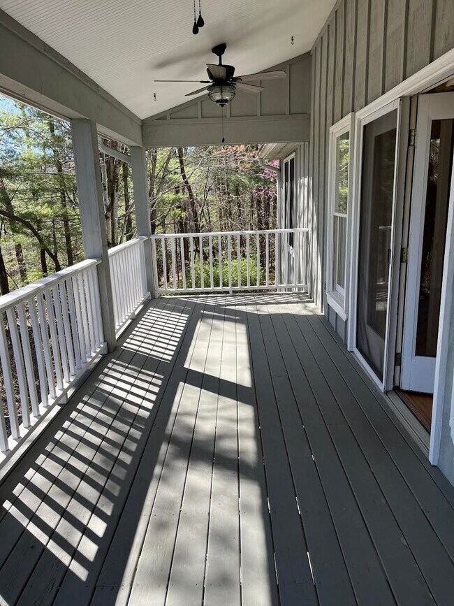 Building Photo - 35 Walking Stick Way-Saluda beauty near La...