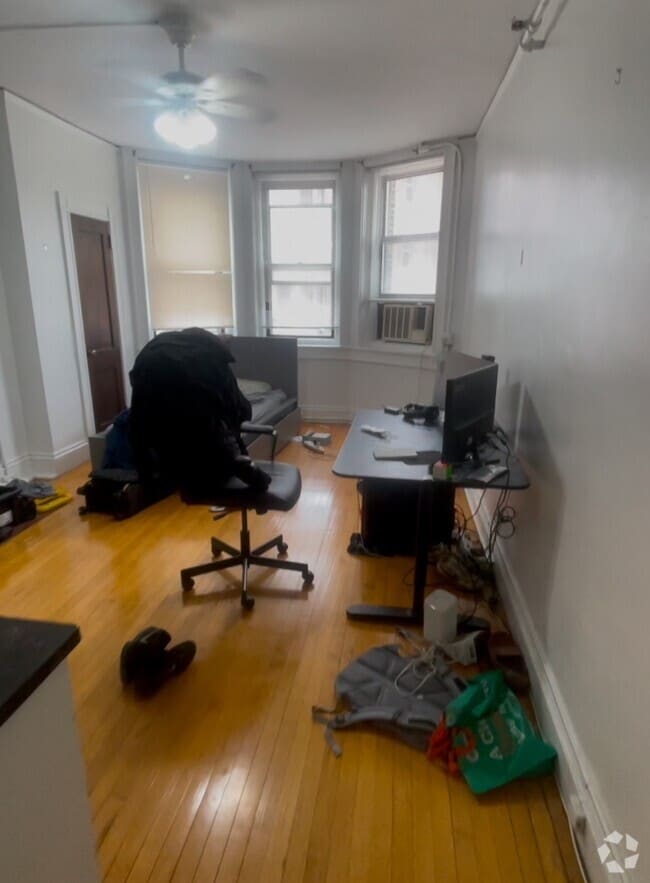 Building Photo - 73 Westland Ave