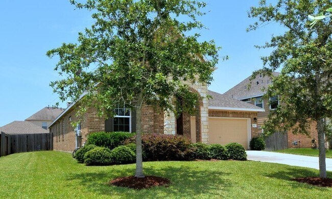 Building Photo - 607 Rocky Hollow Ln