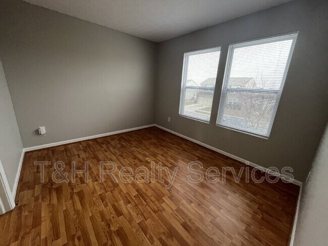 Foto del edificio - 7736 Danube St