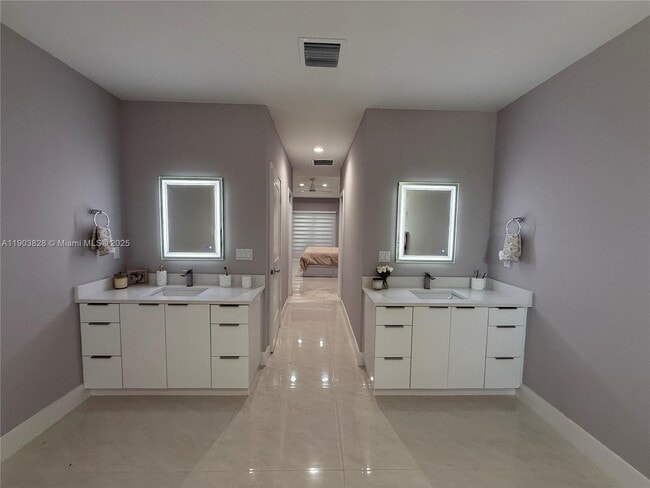 Building Photo - 1718 California