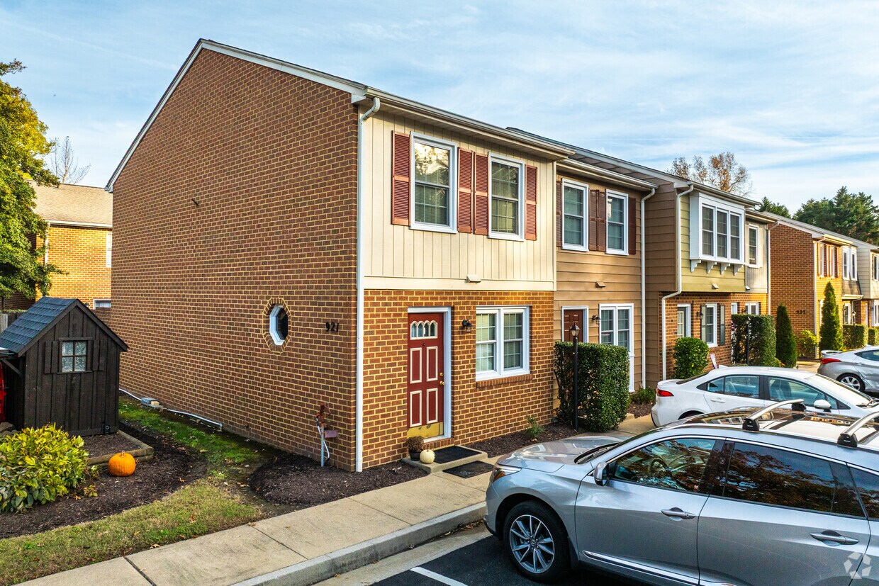 Foto principal - Colony Wood Townhomes