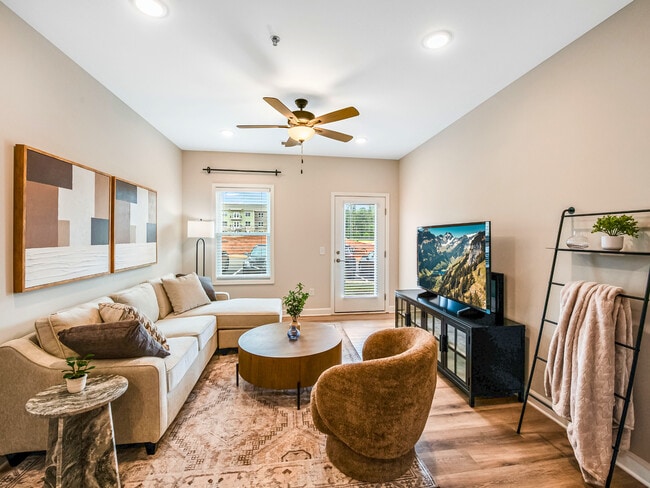 Building Photo - Legacy at the Park Apartments