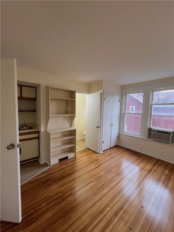 Foto del edificio - 1685 Monroe Ave