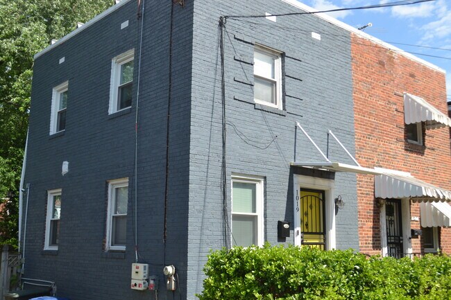 Foto del edificio - 1019 47th St NE