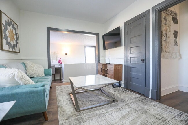 Foto del edificio - 3004 Marcy St