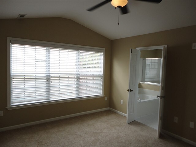 Building Photo - 229 Teaticket Court