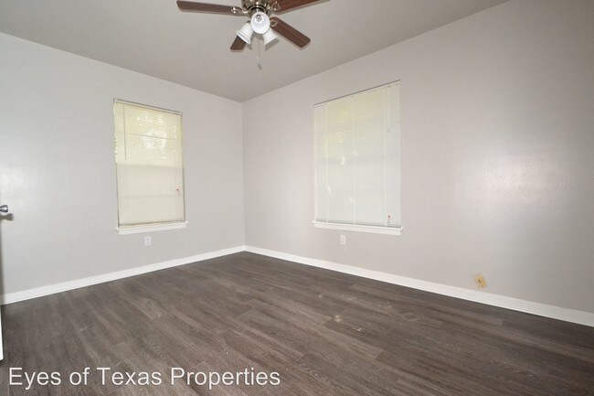 Building Photo - 610 Kawnee Dr