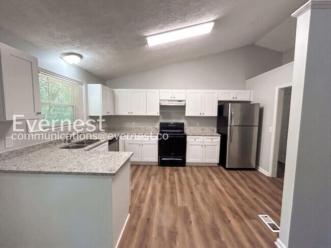 Photo - 3Bed/2Bath/Available Now! House