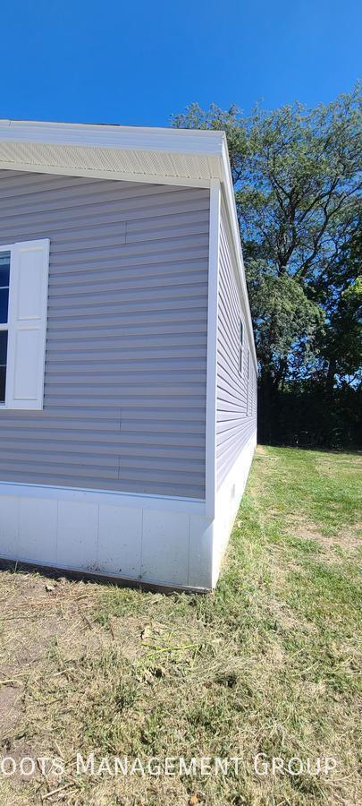 Building Photo - No application fees for a limited time. Ap...
