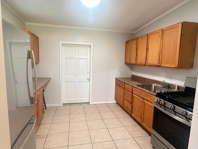 Building Photo - 2/1 Energy Efficient Cottage in Cantonment
