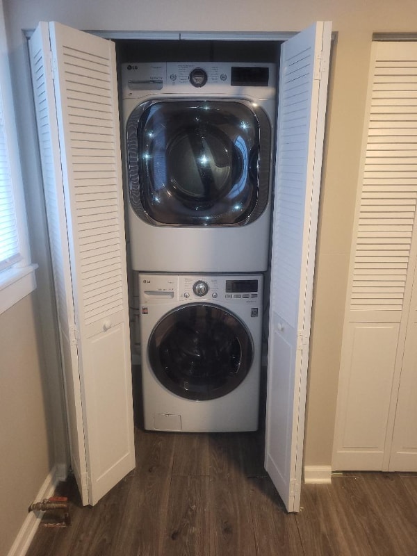 Building Photo - 222 Longview Dr