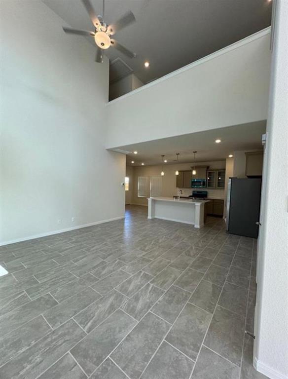 Building Photo - 7863 Cypress Country Dr