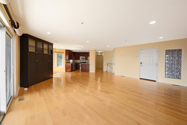 Foto del edificio - 43 Legend Hills Dr