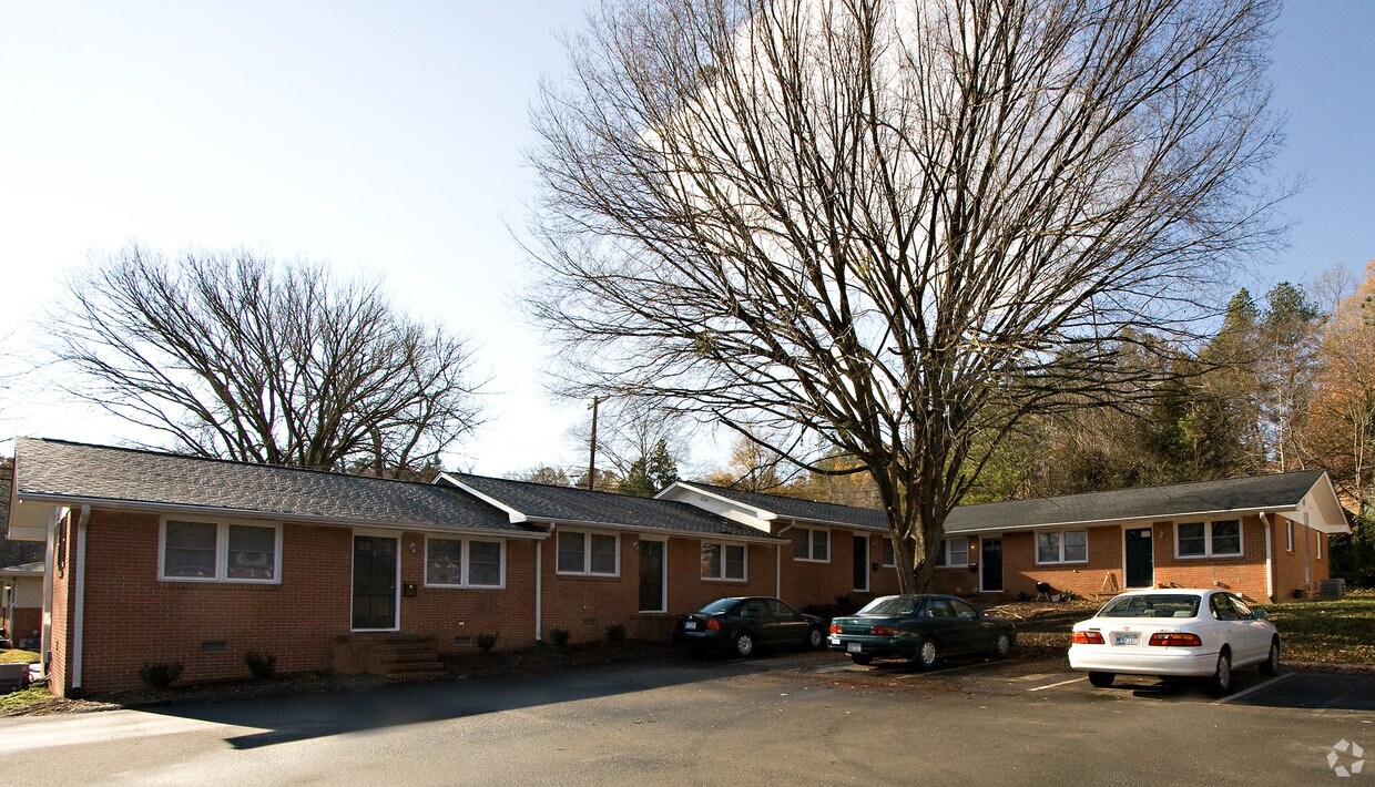 Foto principal - Westall Apt