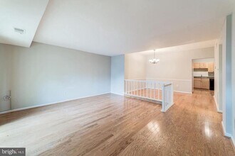 Building Photo - 7938 Bentley Village Dr