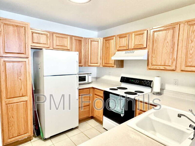 Building Photo - 31719 Rocky Village Dr