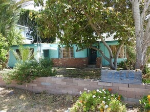 Building Photo - 4949 Kendall St