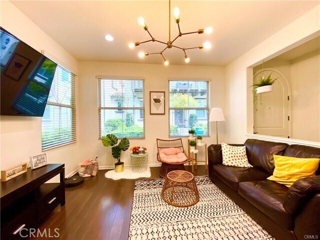 Building Photo - 62 Emerald Clover