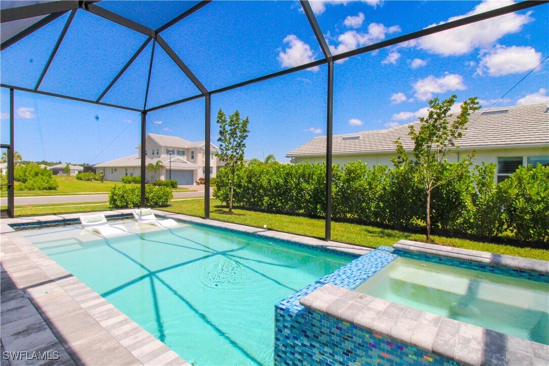 Foto principal - 9241 Cayman Dr