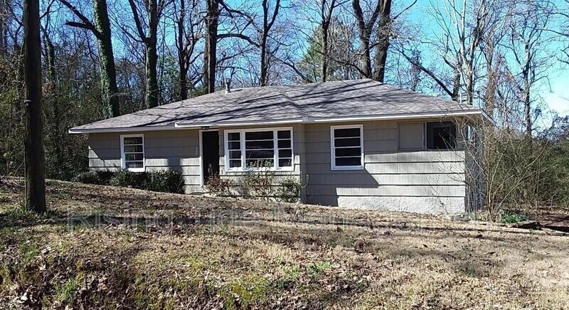 Primary Photo - 404 11th Ave