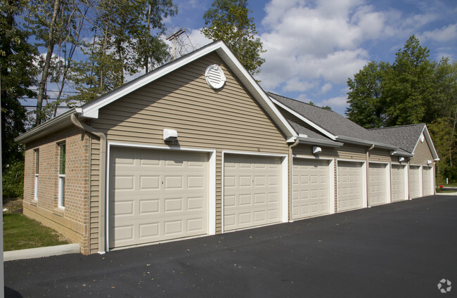 Building Photo - Springwood Place 55+
