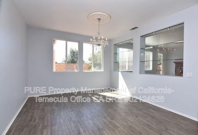 Building Photo - 3260 Canyon View Dr