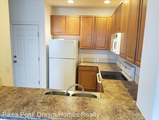 Foto del edificio - 3 br, 3 bath House - 3988 Diamond Ridge View
