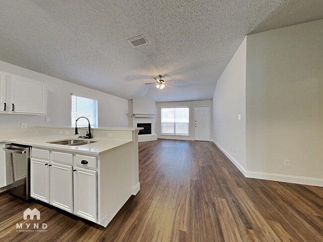 Building Photo - 3978 Sarasota Springs Dr