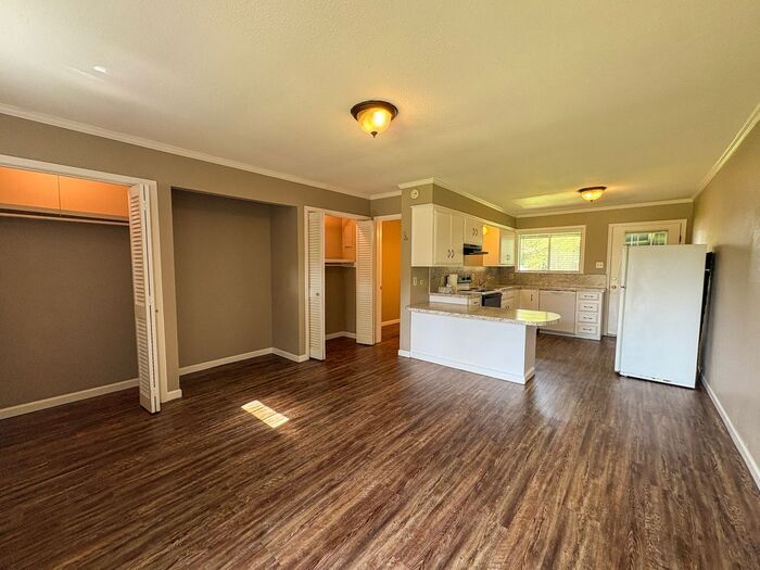 Primary Photo - Tour Today! Studio Apartment in East Tyler!