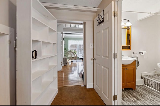 Building Photo - 35 Bangor Rd