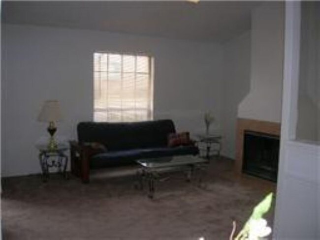 Foto del edificio - 4347 Rosehill Rd