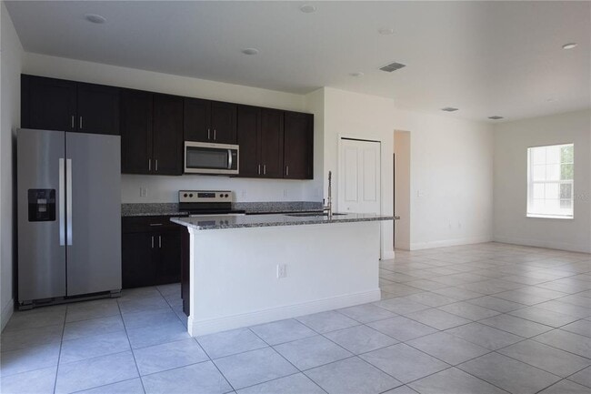 Foto del edificio - 422 Marion Oaks Course