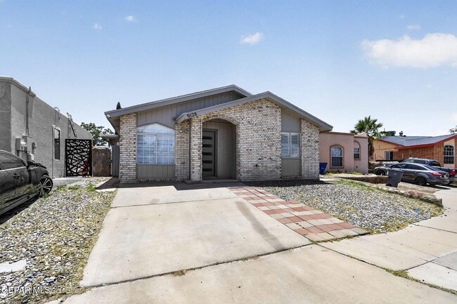 Building Photo - 9128 Bur Oak Cir
