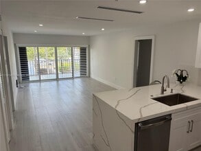 Building Photo - 575 Crandon Blvd