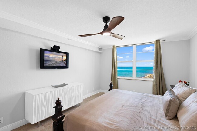 Building Photo - 4511 S Ocean Blvd