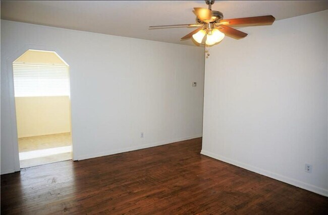 Foto del edificio - Beautiful 3 Bed 1.5 Bath in Midwest City