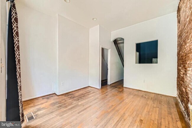 Foto del edificio - 1332 W Lafayette Ave