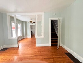 Building Photo - 962 Dunham St SE