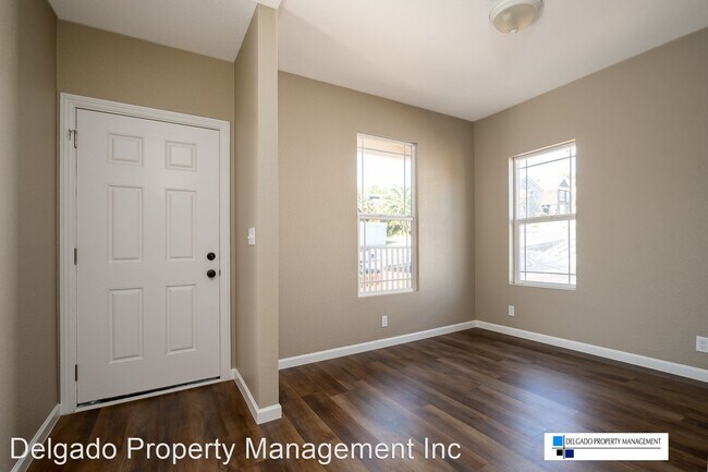 Building Photo - 2 br, 1 bath House - 211 Florida St