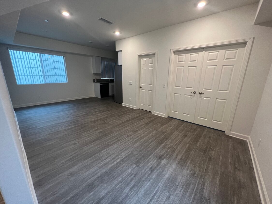 529 Erie St, Pomona, CA 91768 Townhome Rentals in Pomona CA