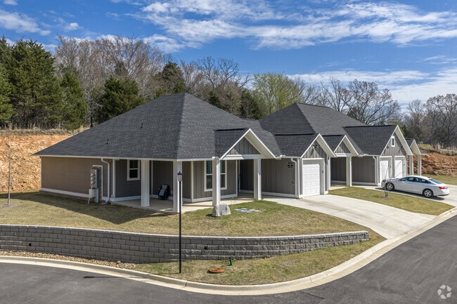 Triplex - Magnolia Gardens