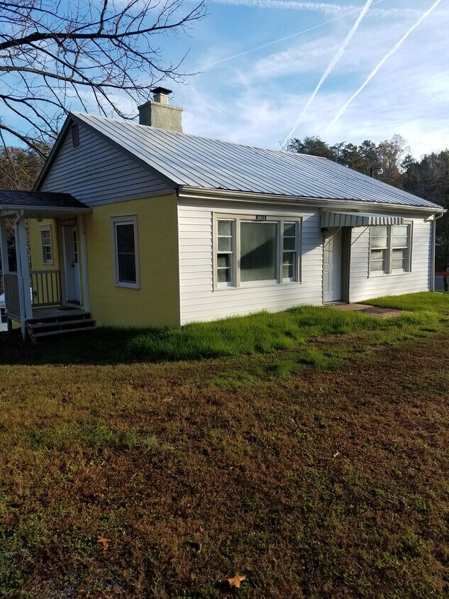 3853 Old Fort Sugar Hill Rd, Old Fort, NC 28762 House Rental in Old